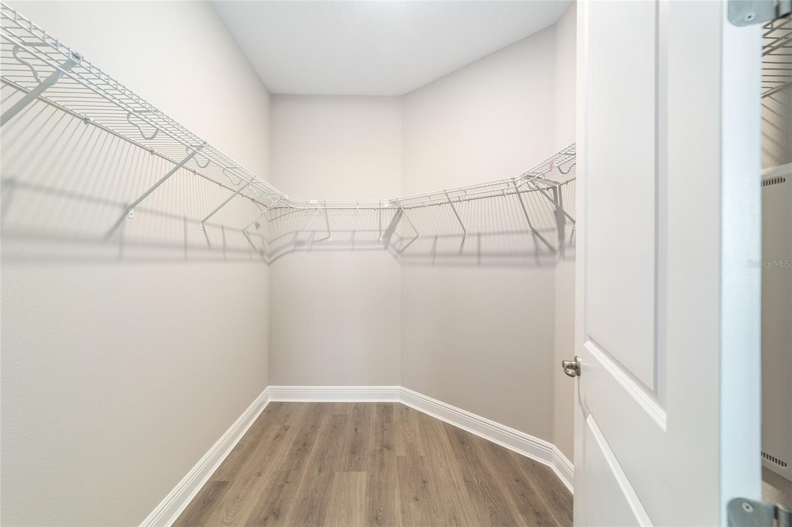 ON TOP OF THE WORLD - Residential