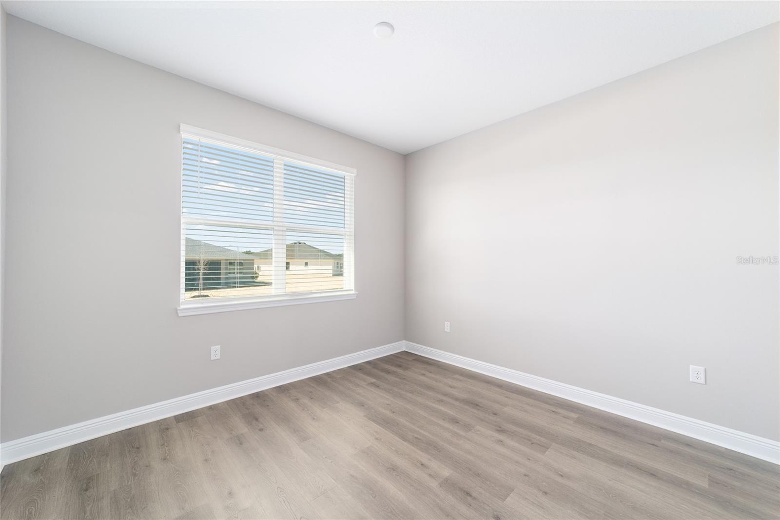 ON TOP OF THE WORLD - Residential