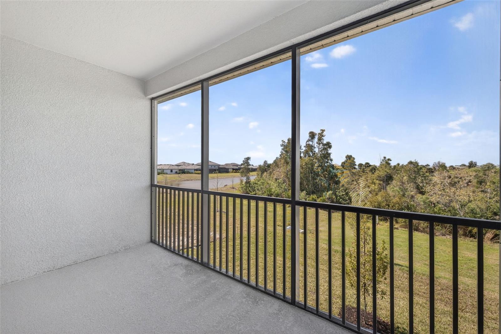 LAKESPUR AT WELLEN PARK - Residential