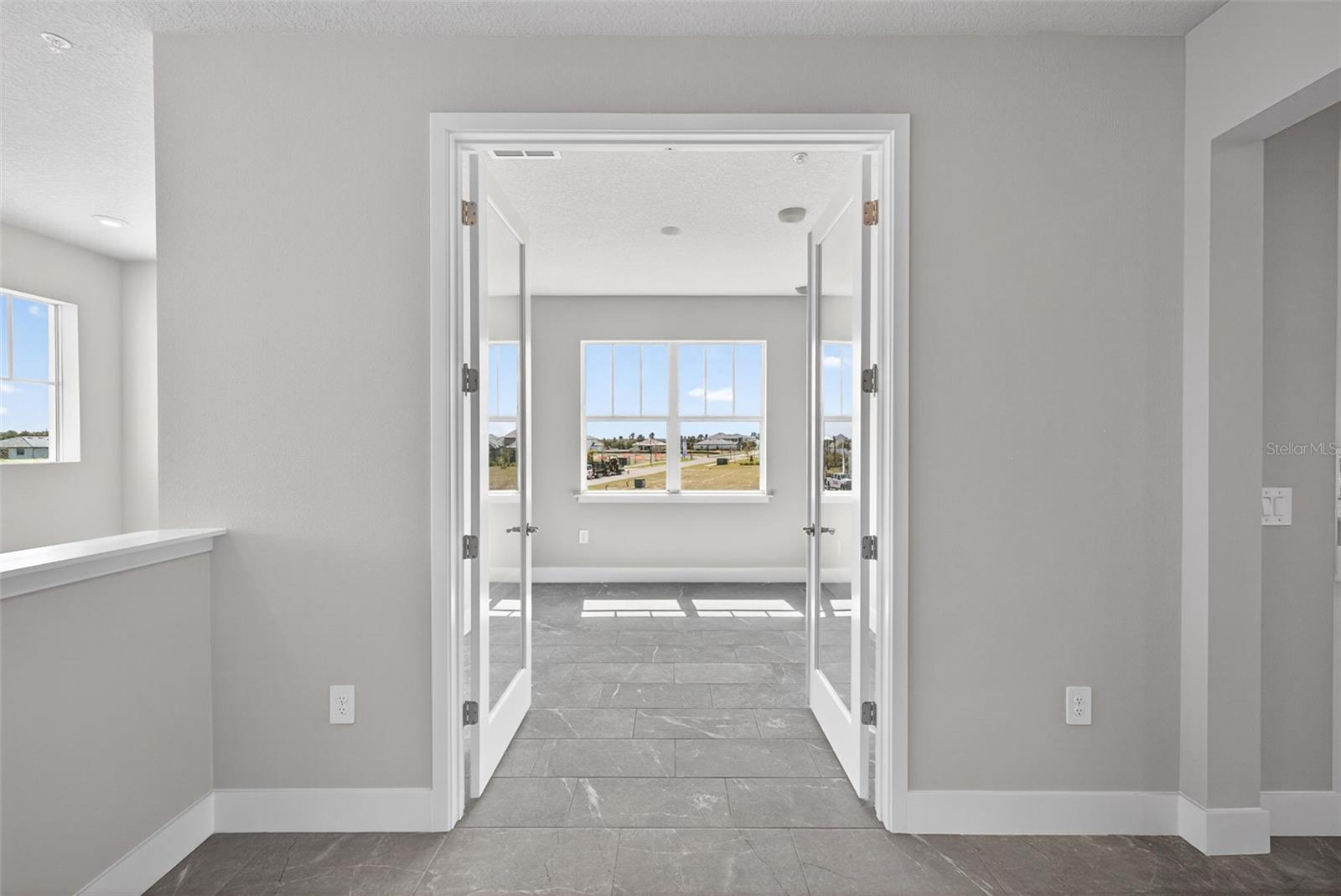 LAKESPUR AT WELLEN PARK - Residential