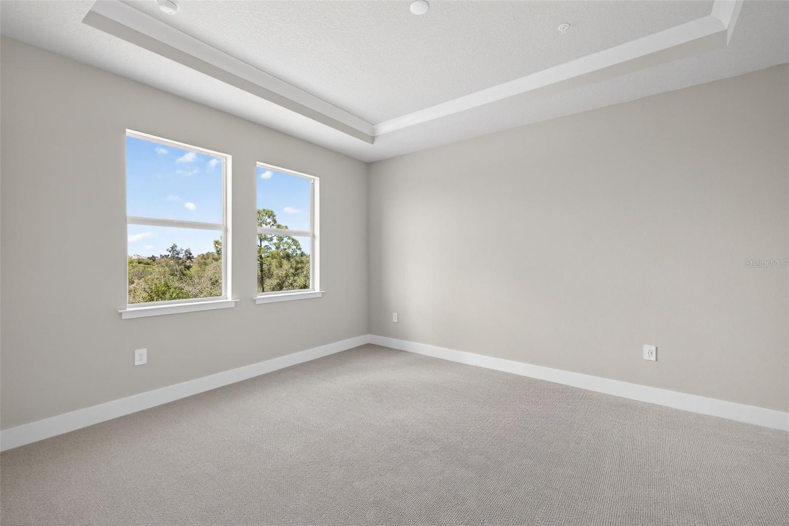 LAKESPUR AT WELLEN PARK - Residential