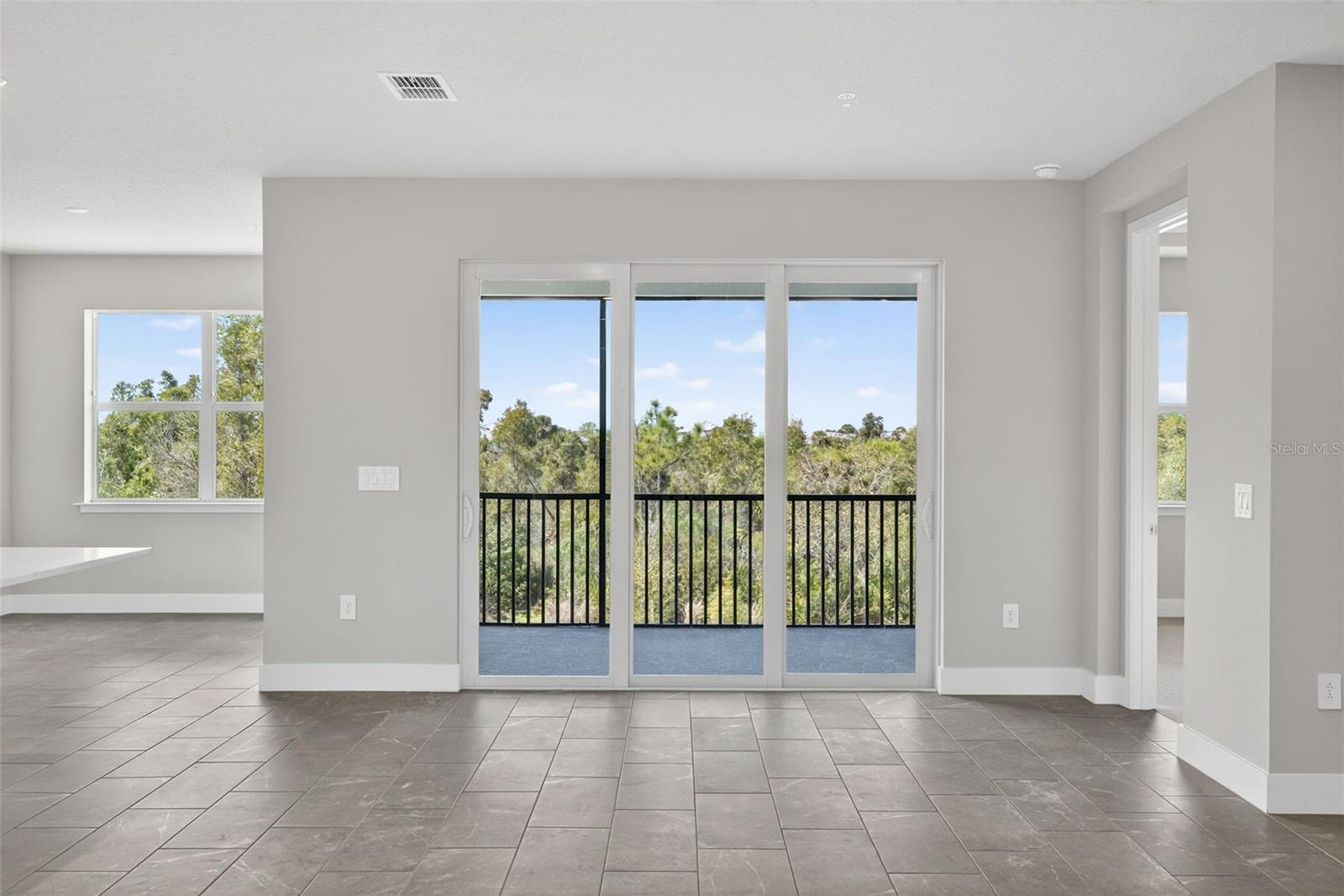 LAKESPUR AT WELLEN PARK - Residential