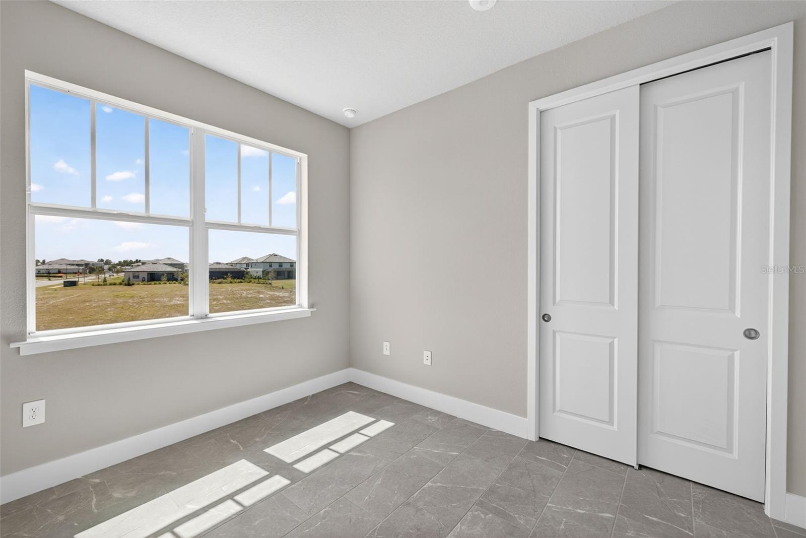 LAKESPUR AT WELLEN PARK - Residential