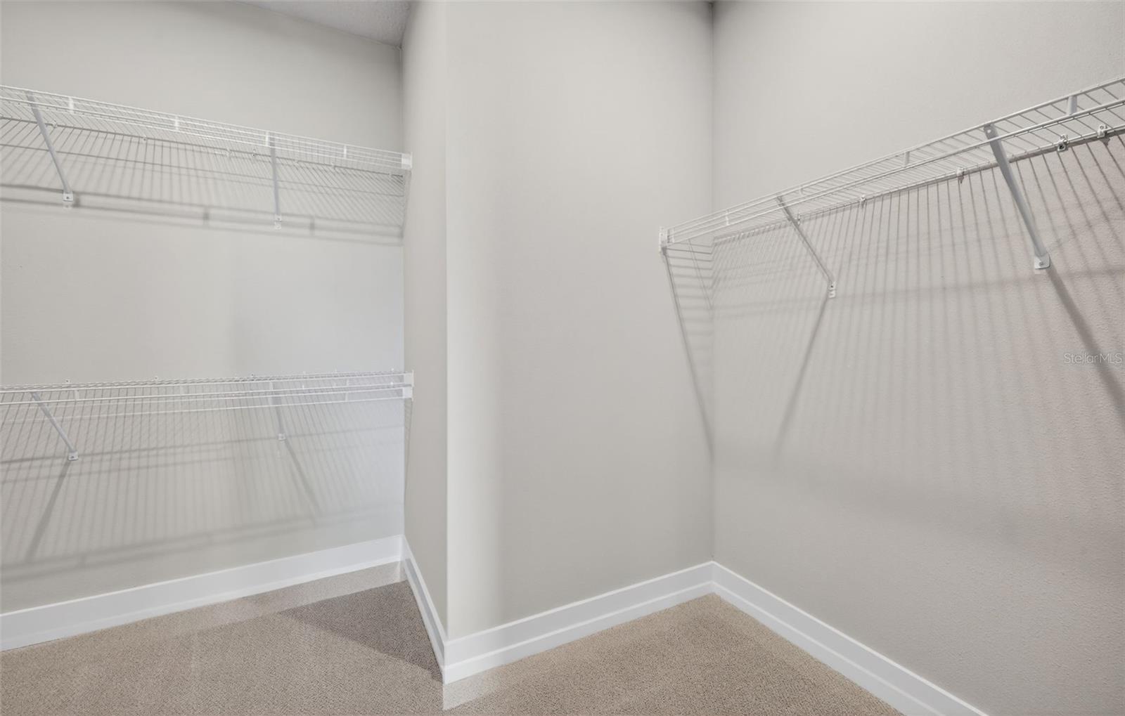 LAKESPUR AT WELLEN PARK - Residential