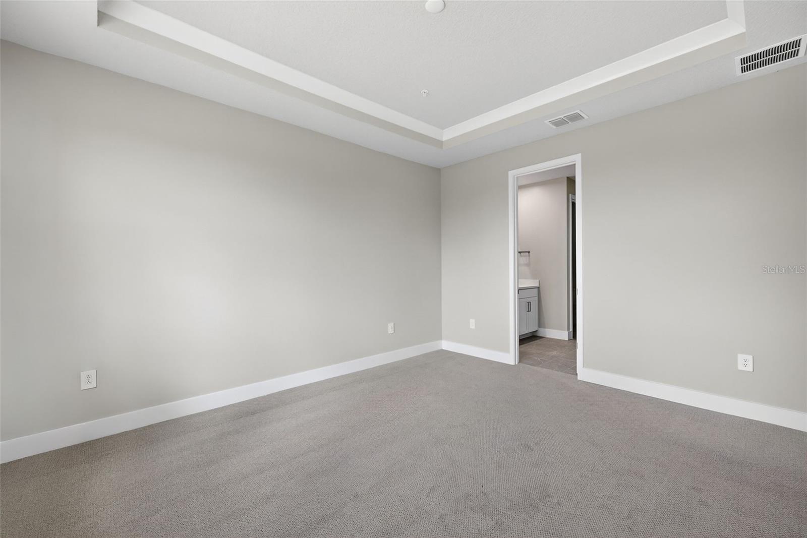 LAKESPUR AT WELLEN PARK - Residential