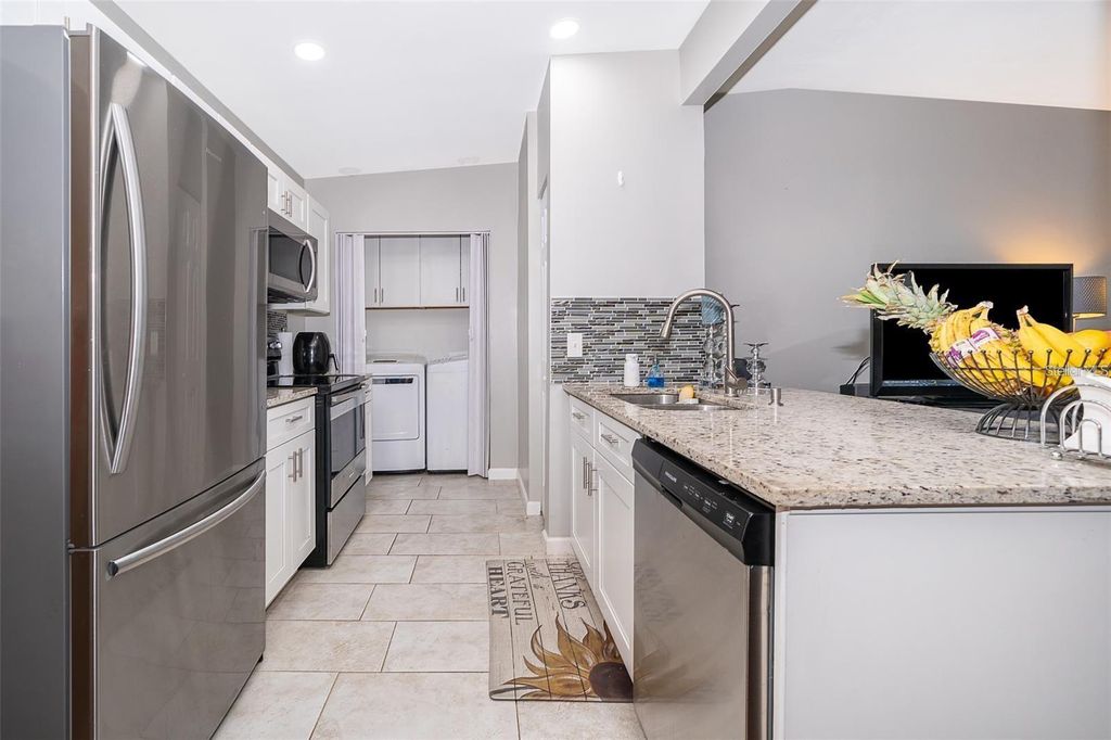 Photo of 117 E Lauren Court, Fern Park, FL 32730 (MLS # O6368764)