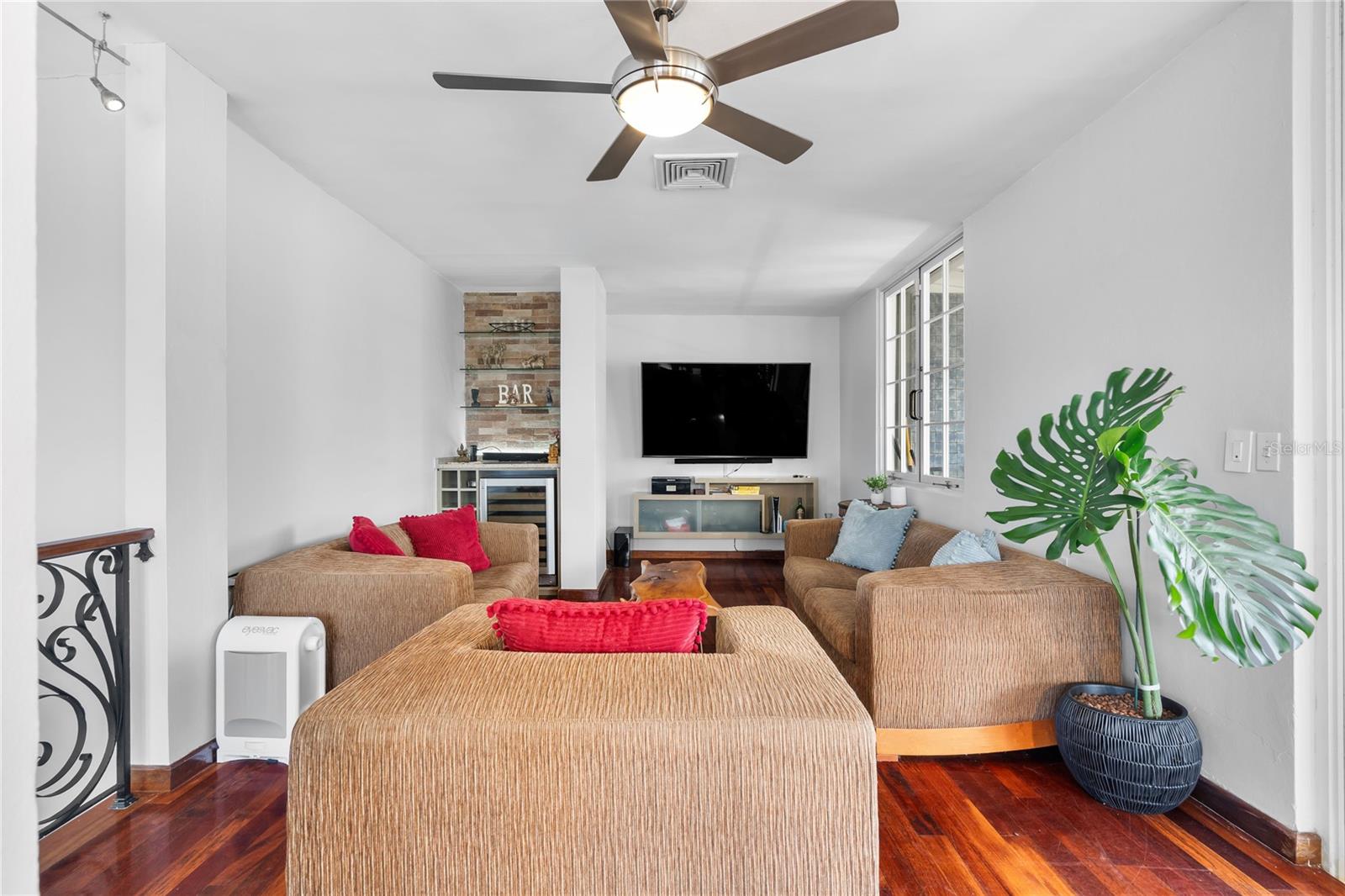 WILSON CARIBE CONDOMINIUM - Residential