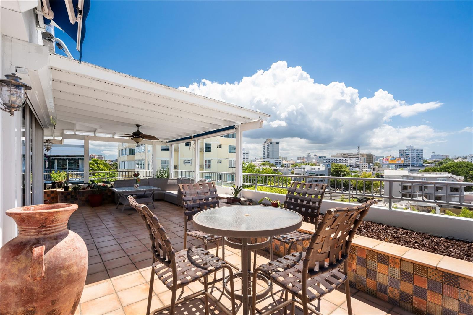 WILSON CARIBE CONDOMINIUM - Residential