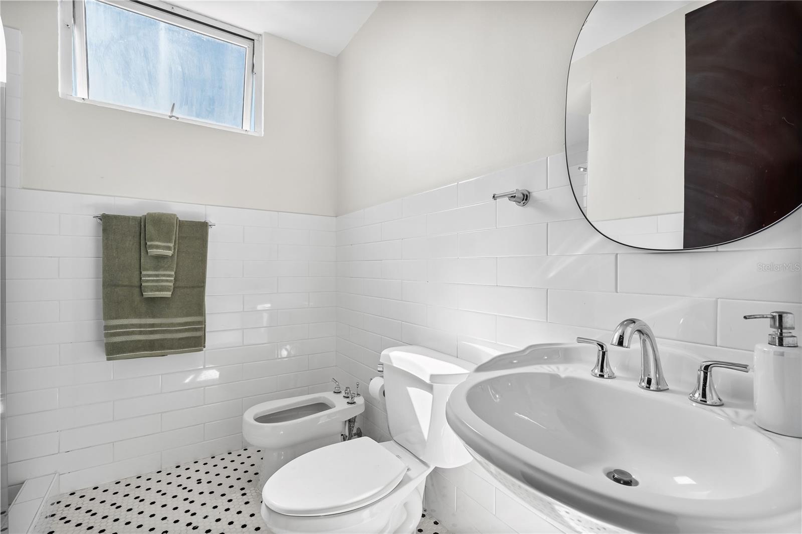 WILSON CARIBE CONDOMINIUM - Residential