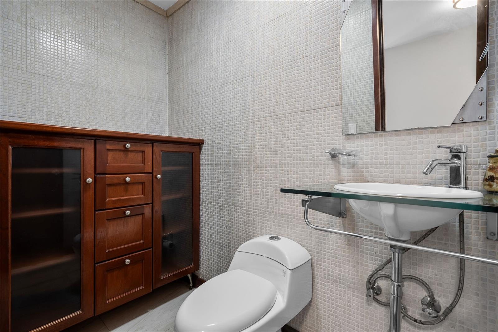 WILSON CARIBE CONDOMINIUM - Residential