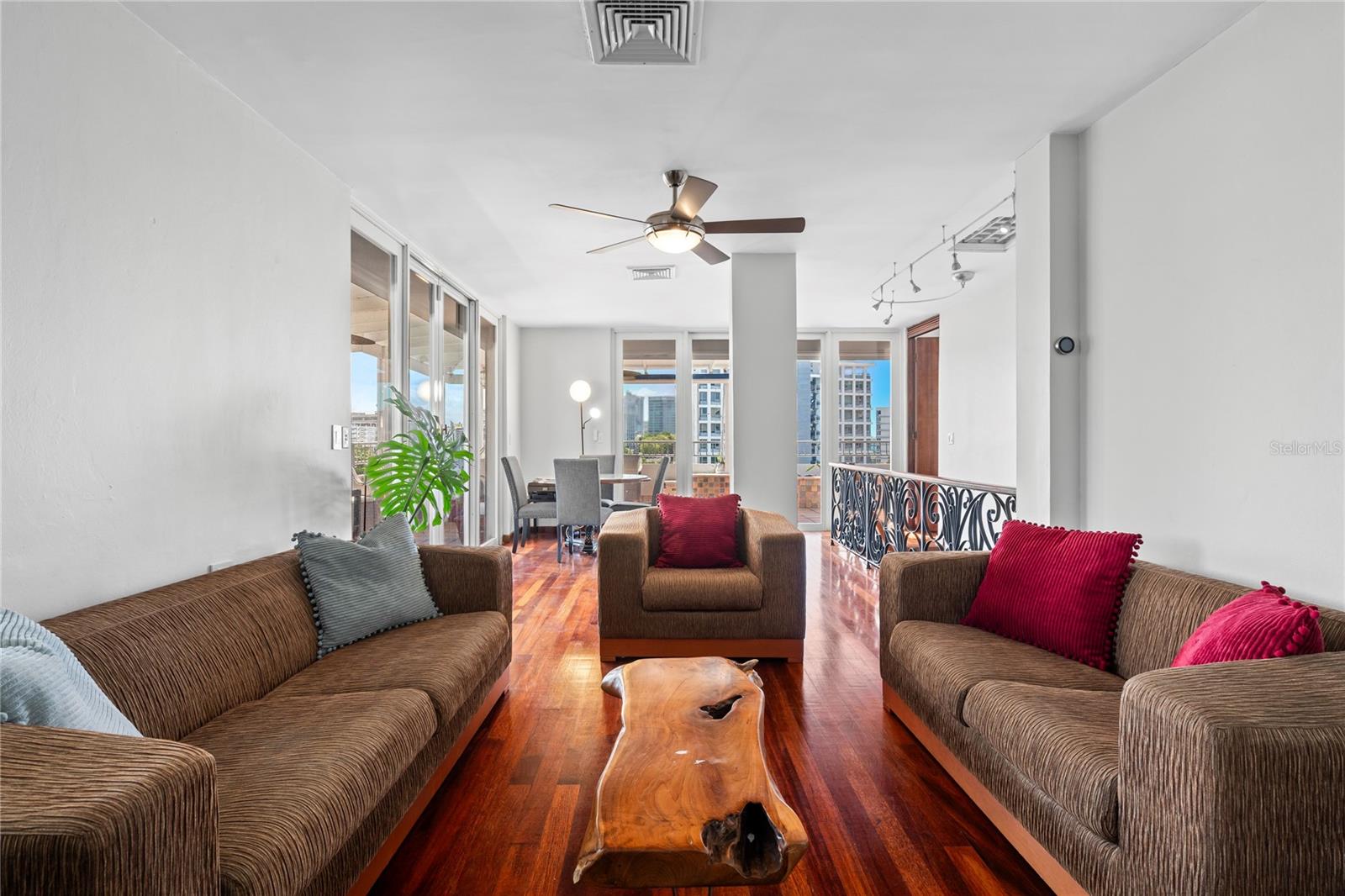 WILSON CARIBE CONDOMINIUM - Residential