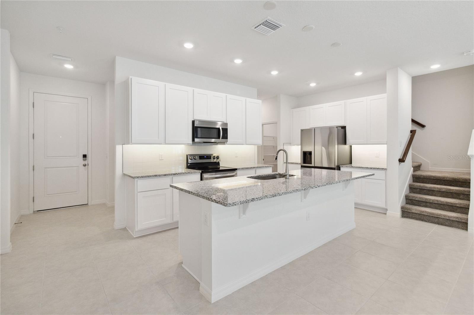 5285 LUISA COURT