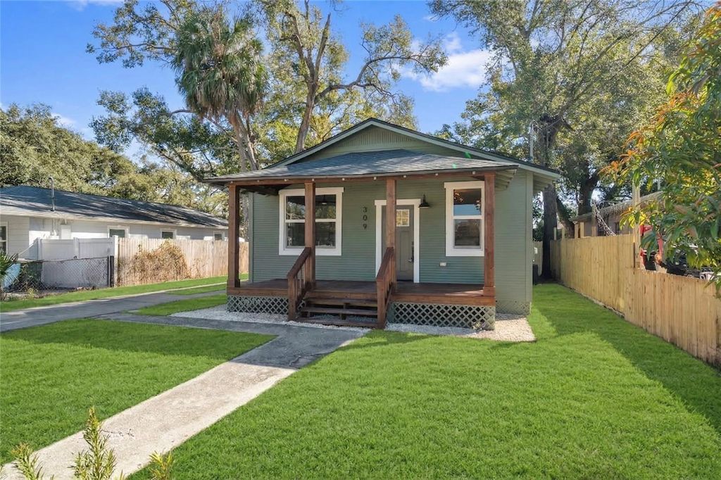 Photo of 309 E Selma Avenue, Tampa, FL 33603 (MLS # TB8475537)