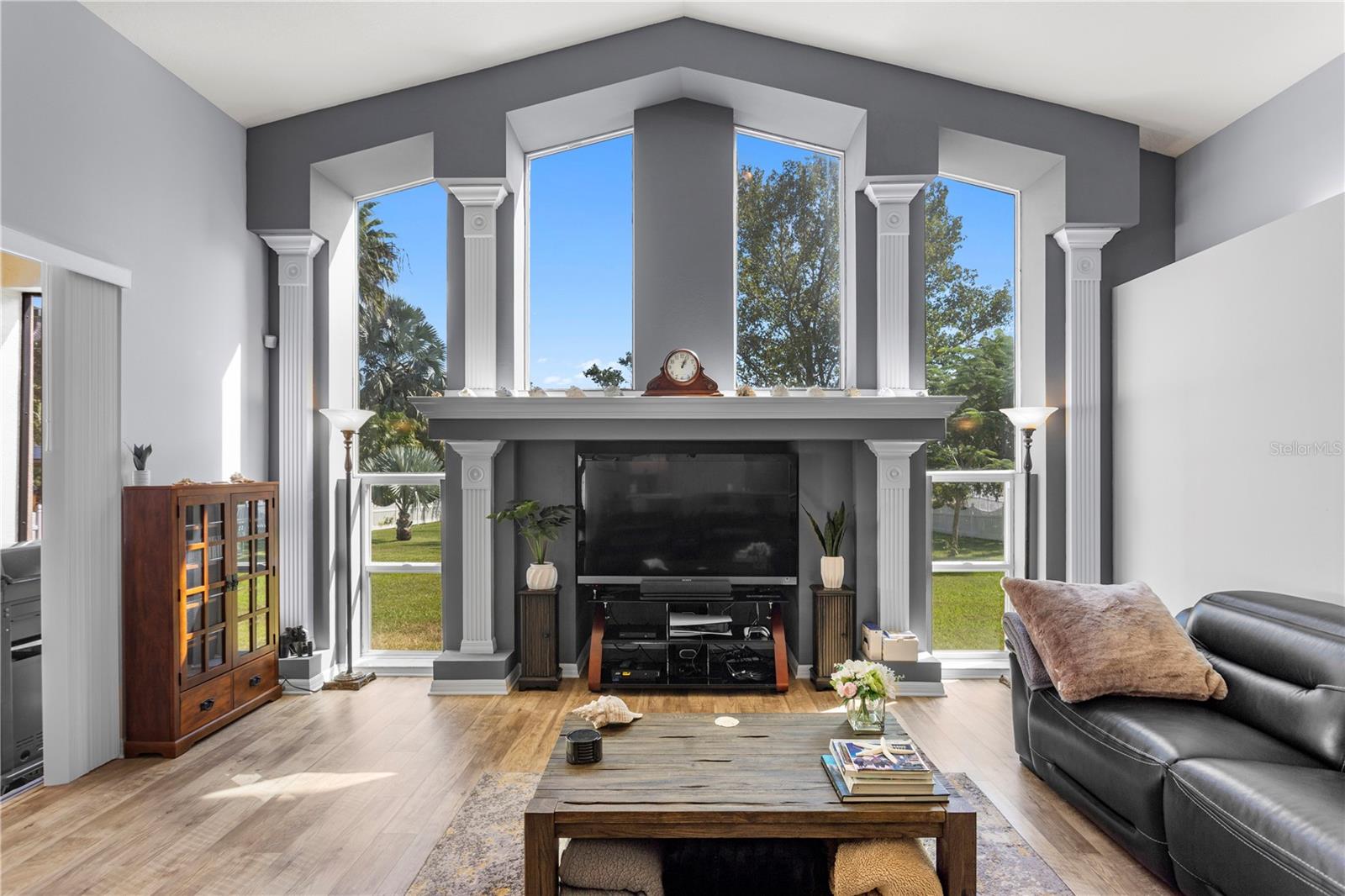 TWIN LAKES - Residential