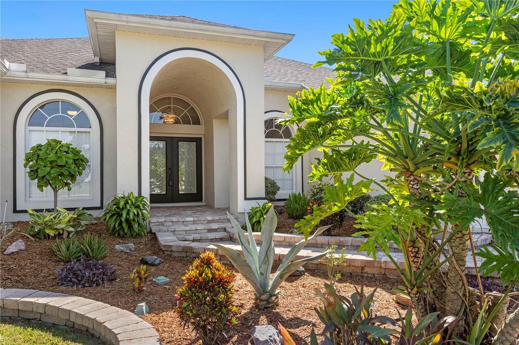 Photo of 2848 Mossy Timber Trail, Valrico, FL 33596 (MLS # TB8443412)