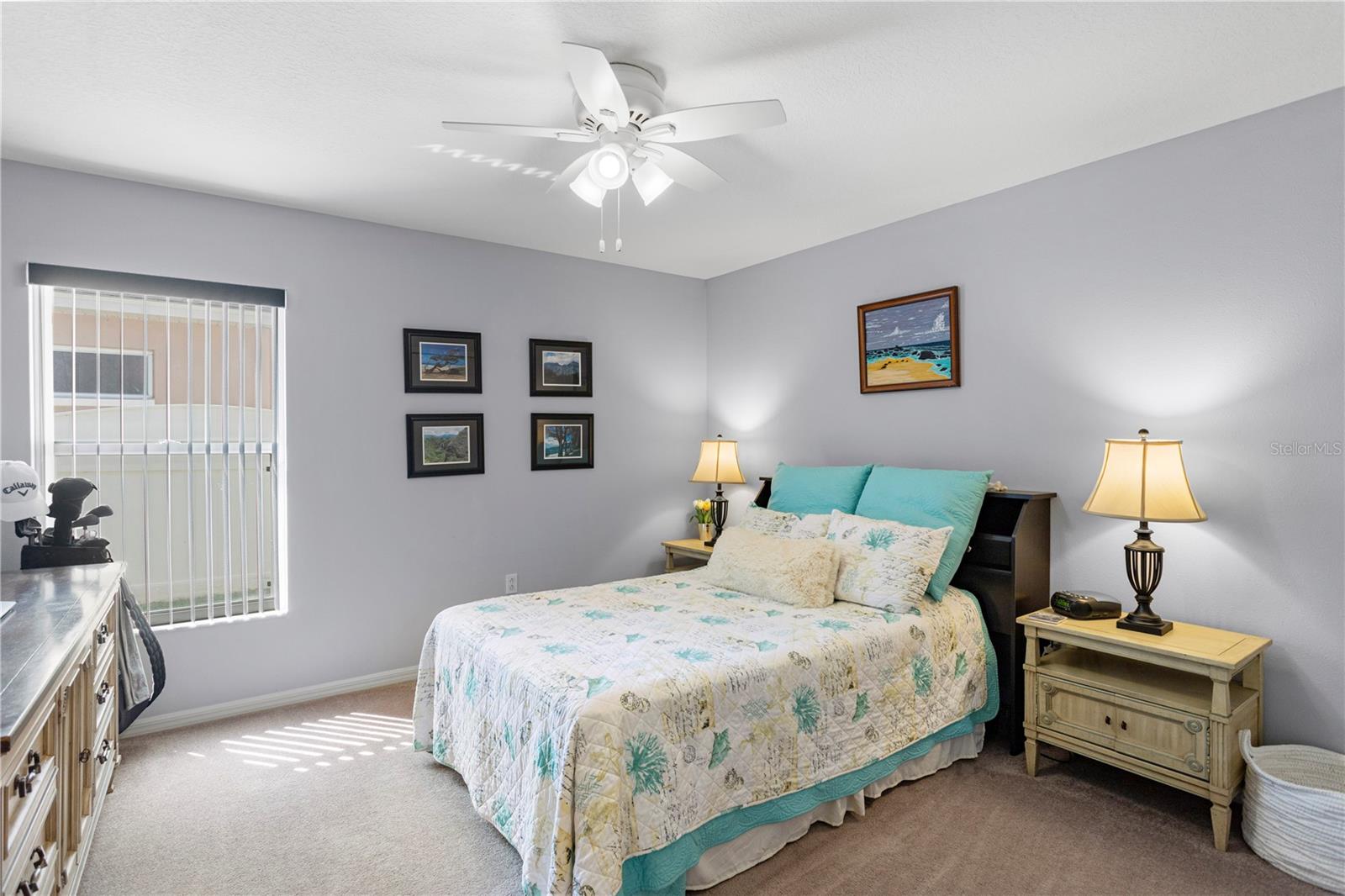 TWIN LAKES - Residential