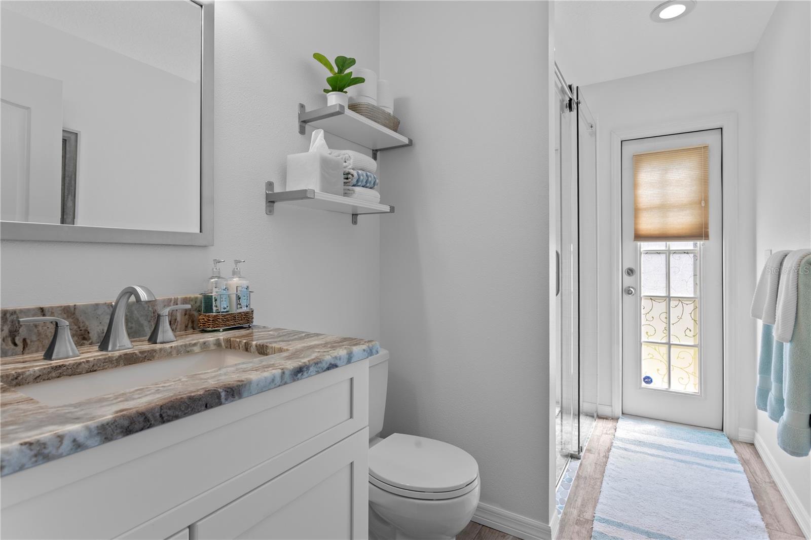 TWIN LAKES - Residential