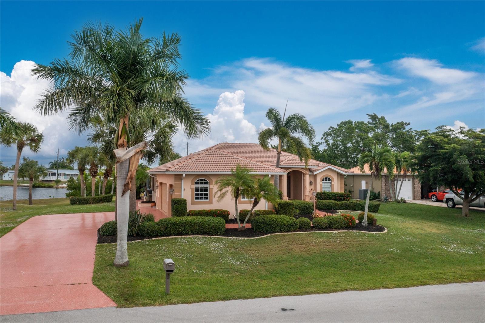 PUNTA GORDA ISLES SEC 14 - Residential