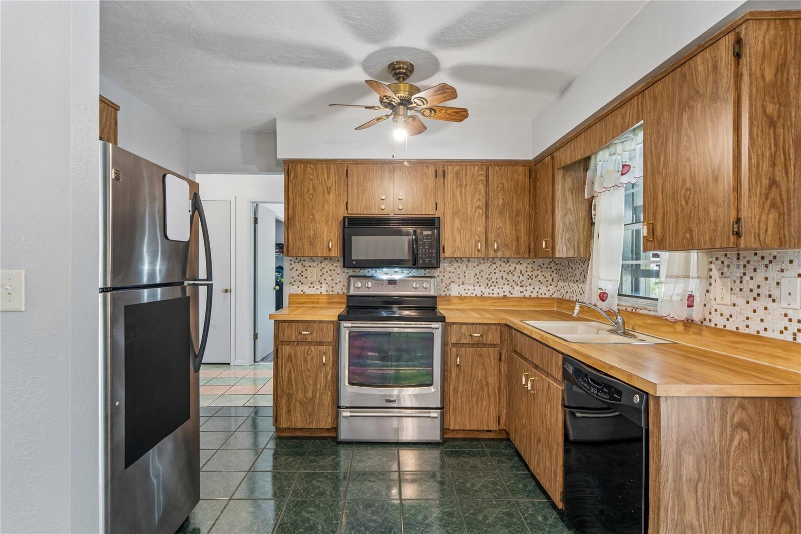 WOODHAVEN ESTATES - Residential
