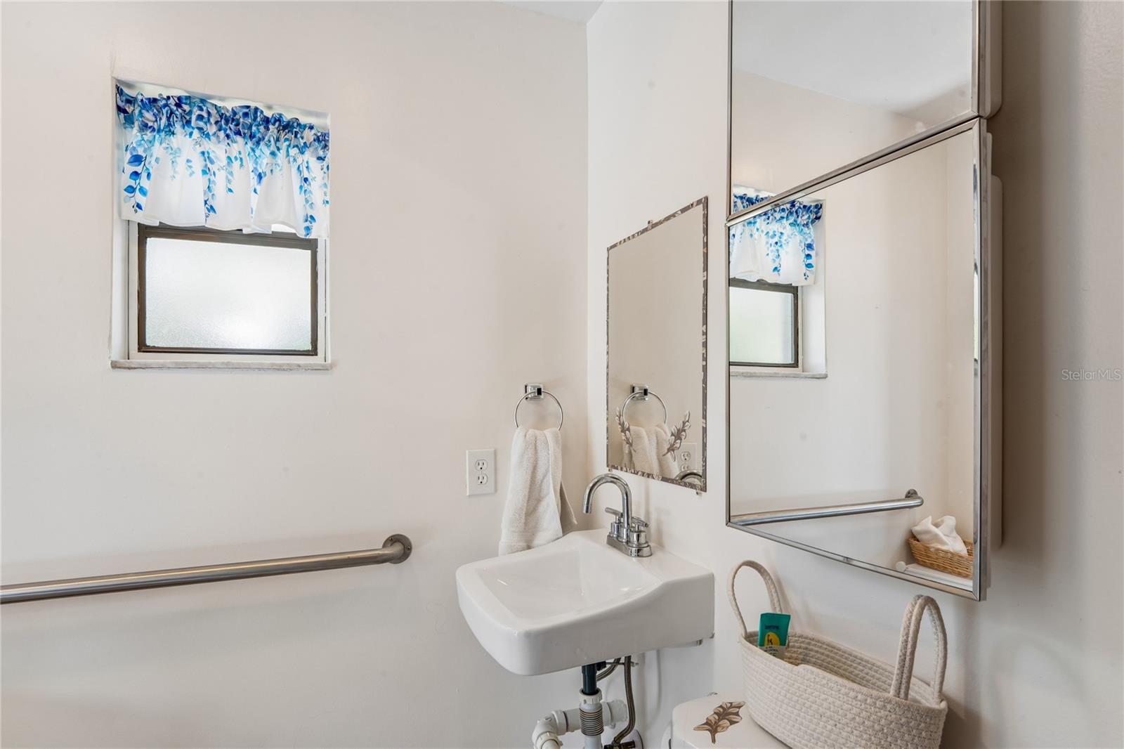 WOODHAVEN ESTATES - Residential
