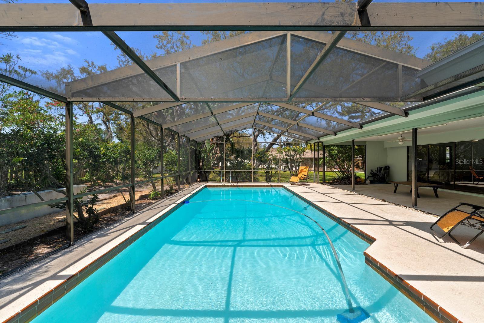 838 PARK COURT