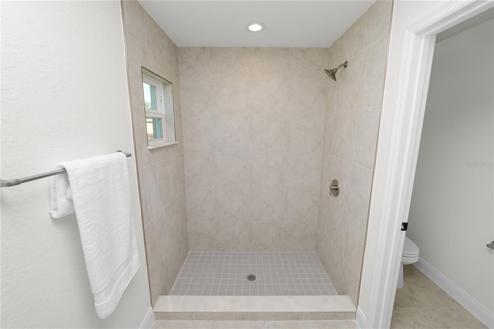 AZALEA PARK - Residential