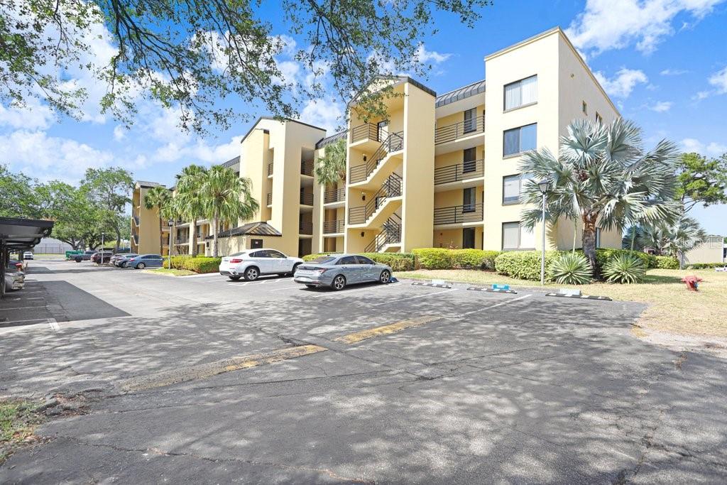 THE MARINA CLUB OF TAMPA BUILD - Residential