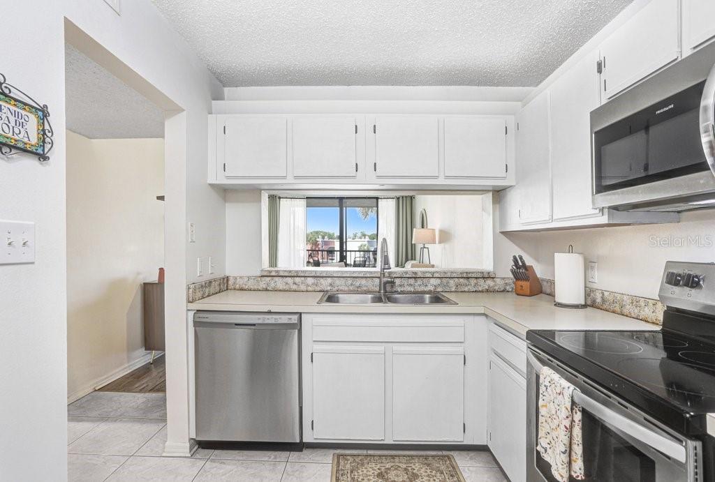 THE MARINA CLUB OF TAMPA BUILD - Residential