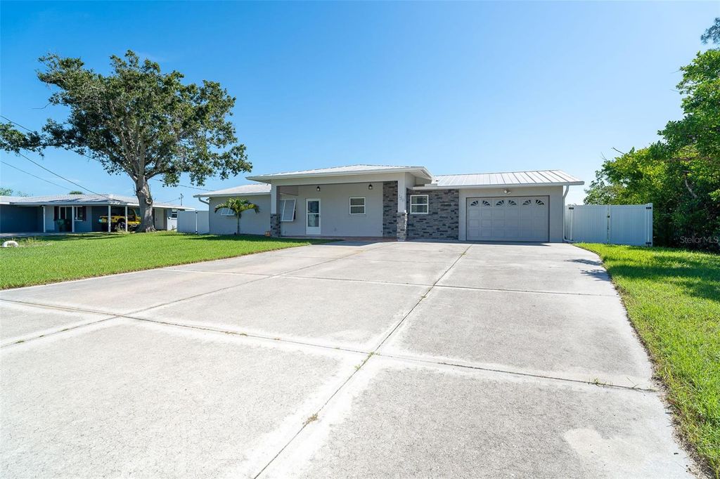 Photo of 150 Crestview Drive, Englewood, FL 34223 (MLS # D6143801)