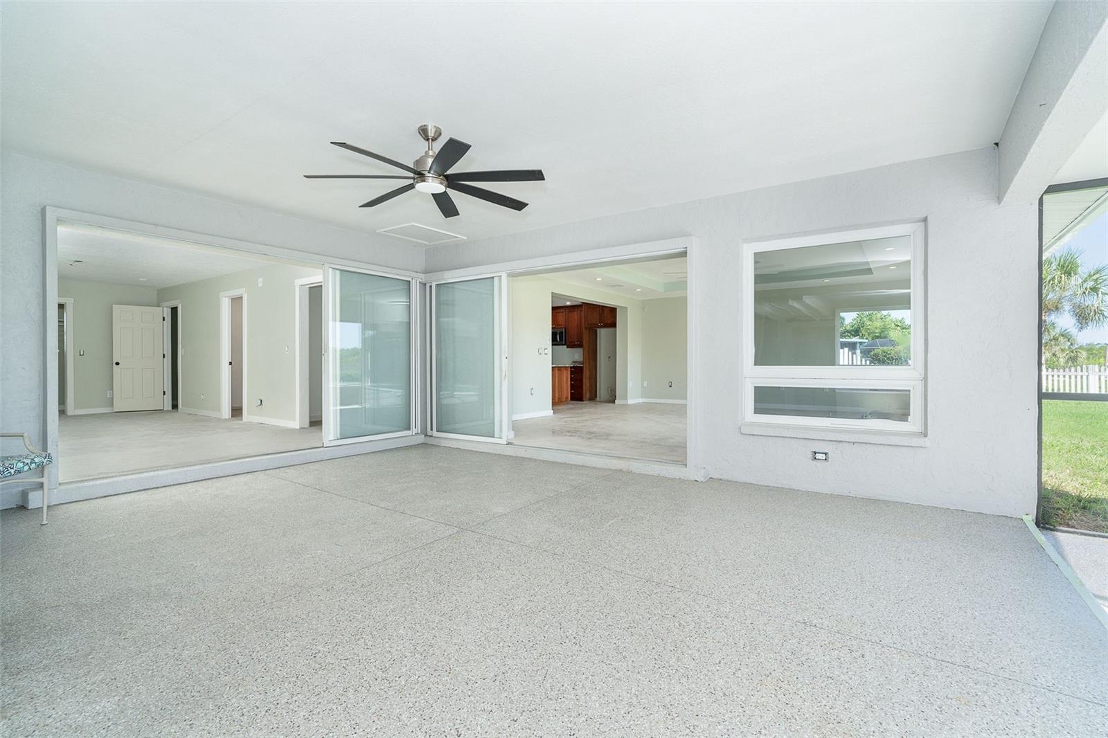 RIVERSIDE PARK - Residential