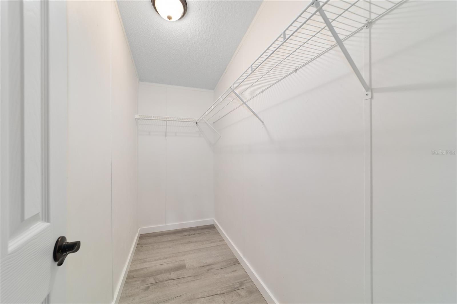 LAKE TROPICANA RANCHETTES - Residential