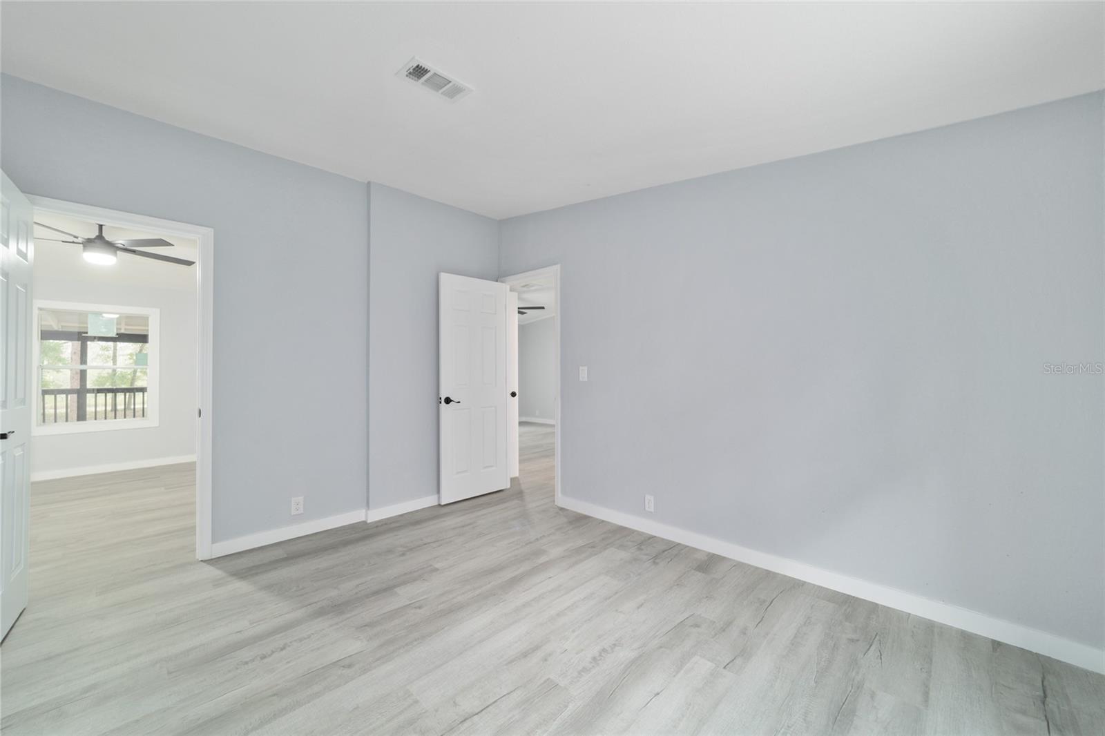 LAKE TROPICANA RANCHETTES - Residential