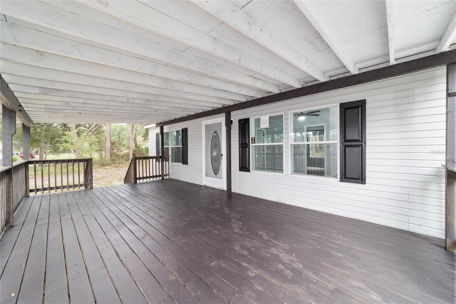 LAKE TROPICANA RANCHETTES - Residential
