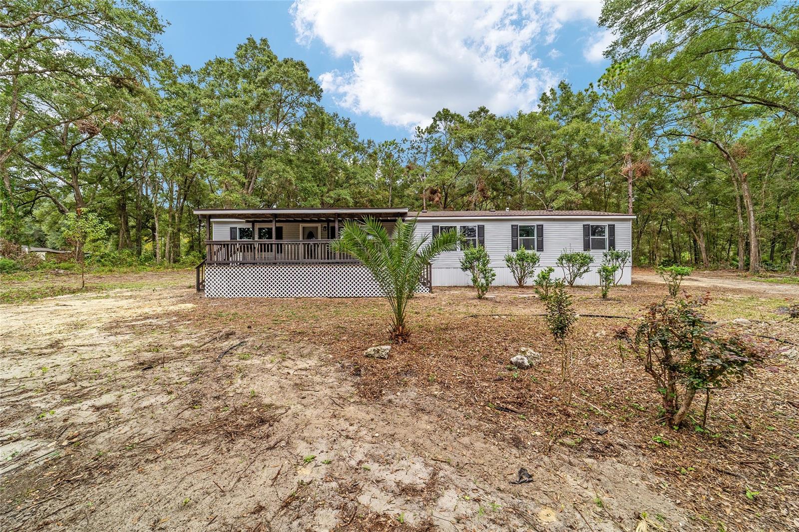 LAKE TROPICANA RANCHETTES - Residential