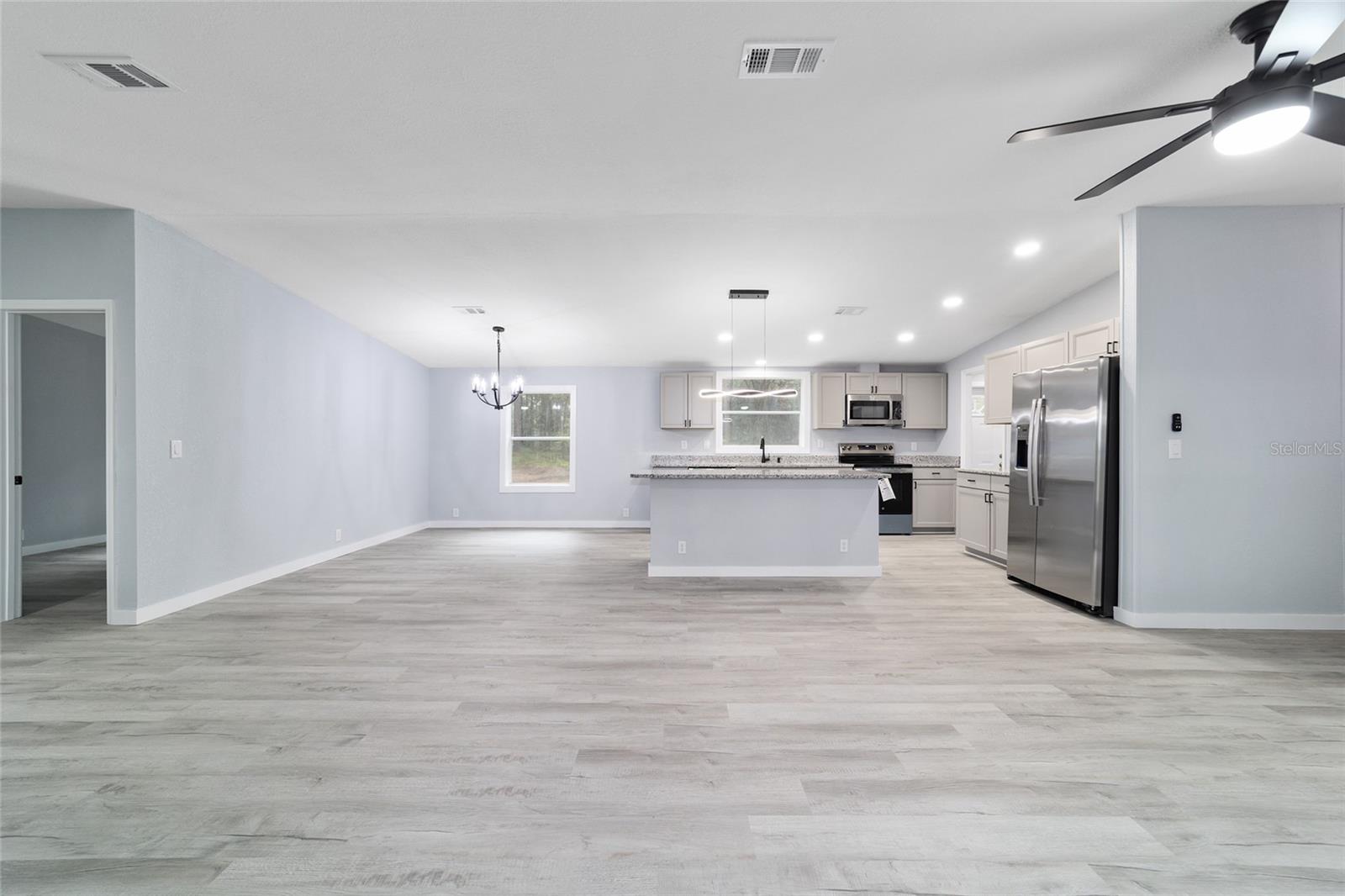 LAKE TROPICANA RANCHETTES - Residential