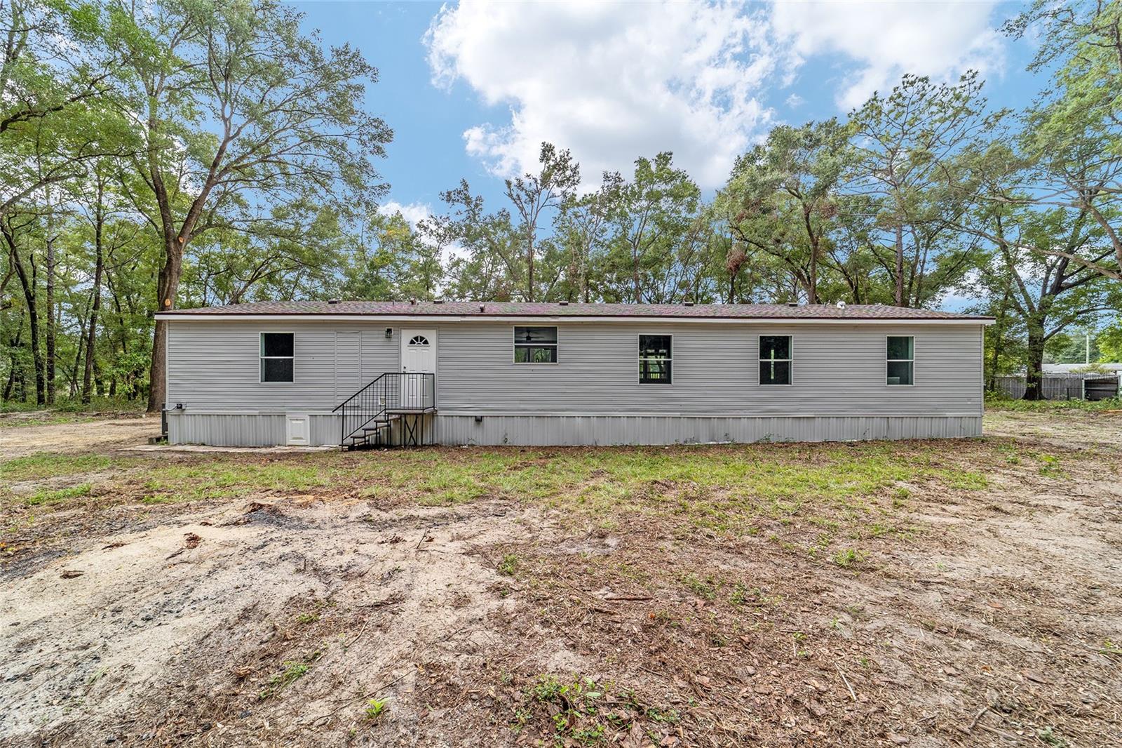 LAKE TROPICANA RANCHETTES - Residential