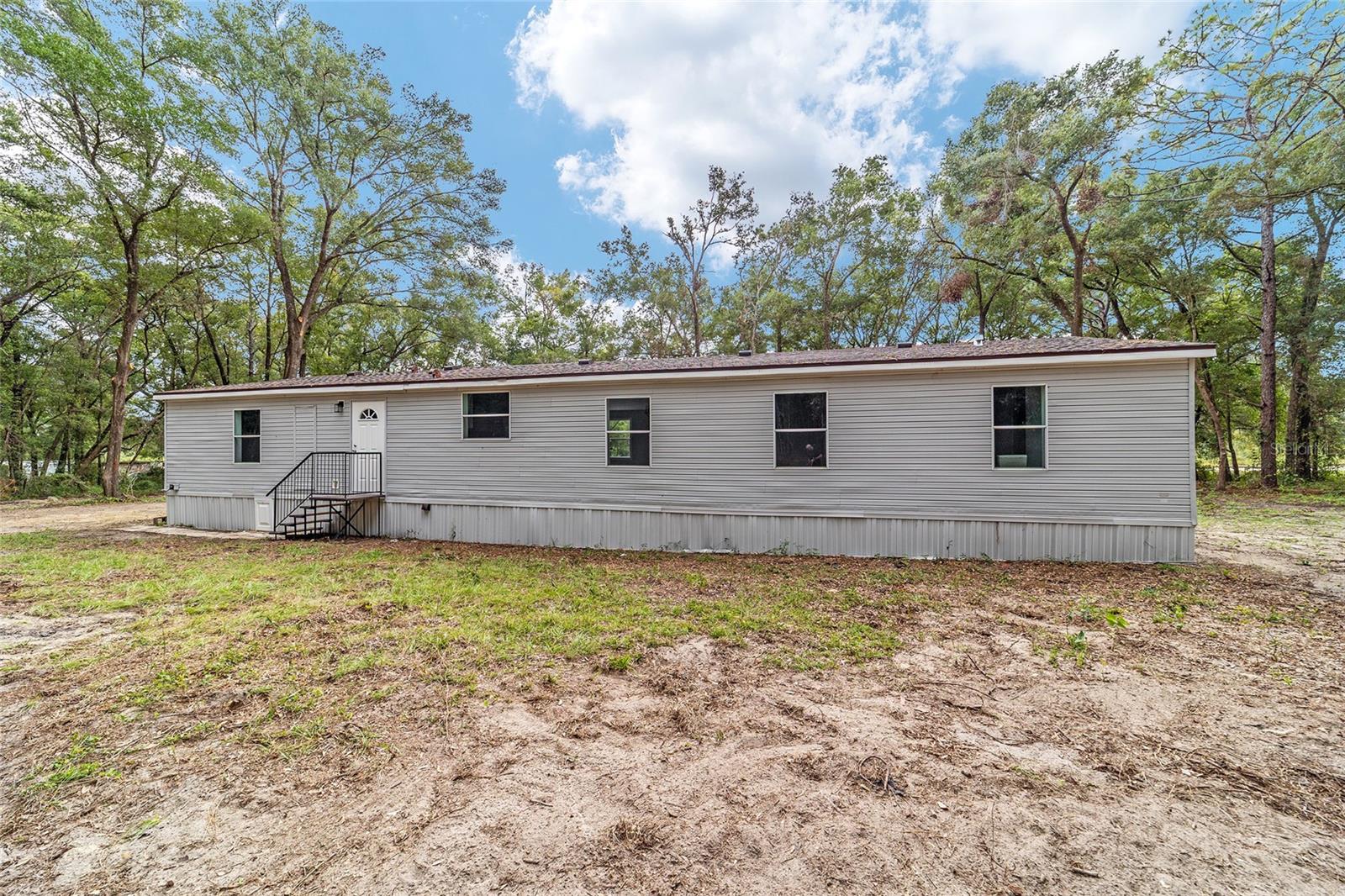 LAKE TROPICANA RANCHETTES - Residential