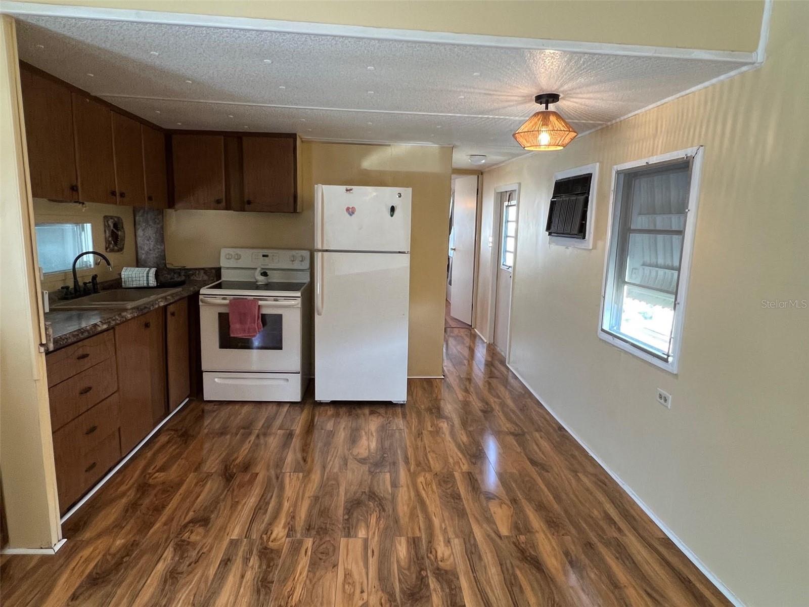 MIDWAY TRAILER COURT UNREC - Residential