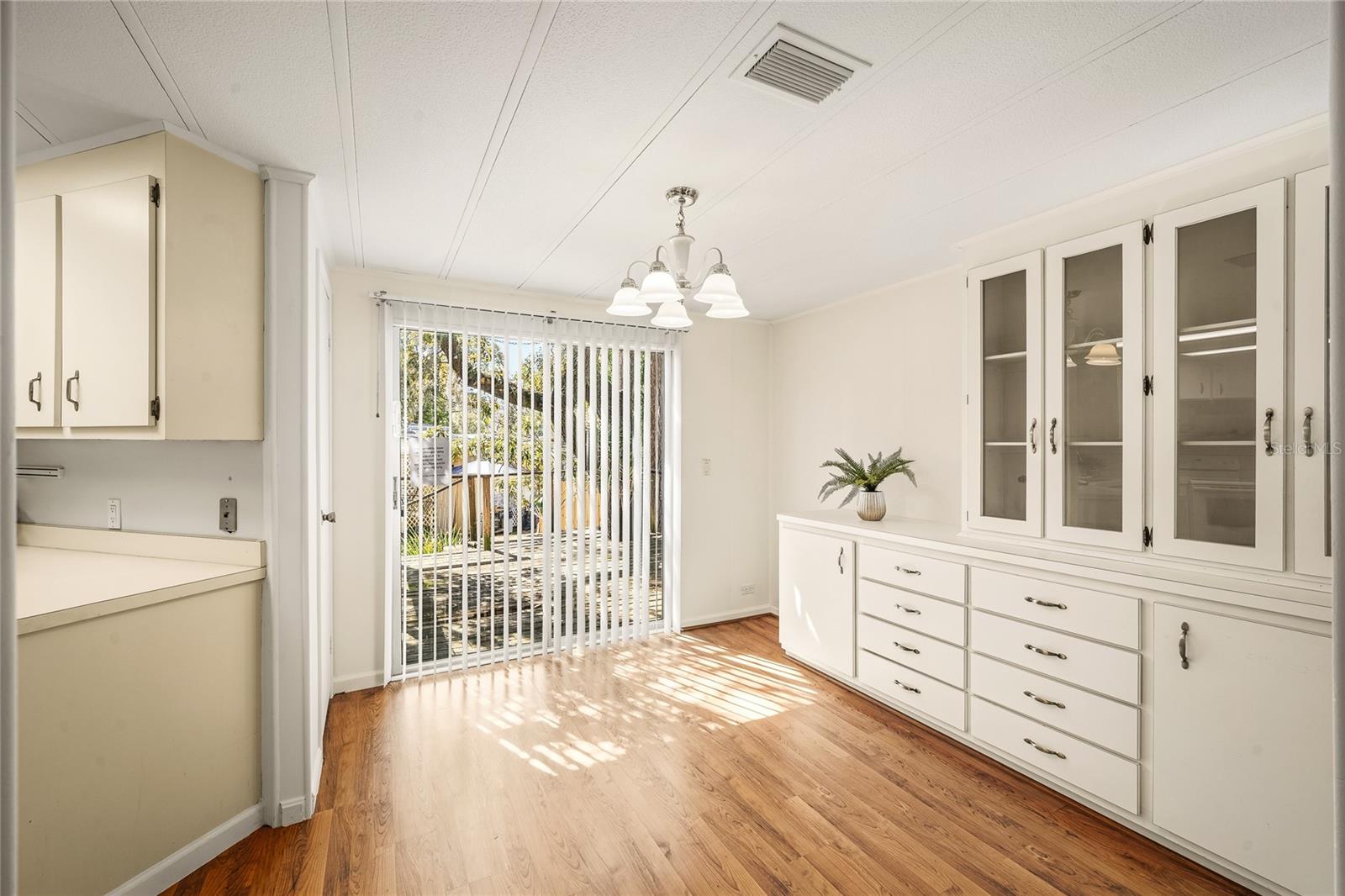 FOREST THE - Residential