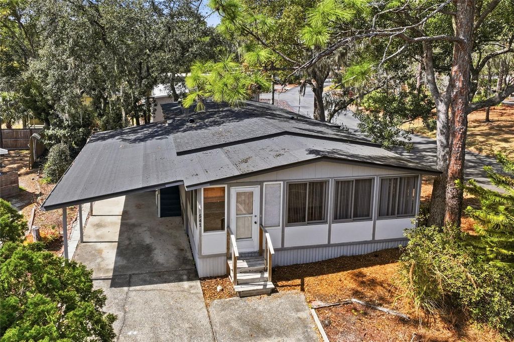 Photo of 541 Club Court, Lake Mary, FL 32746 (MLS # O6384912)