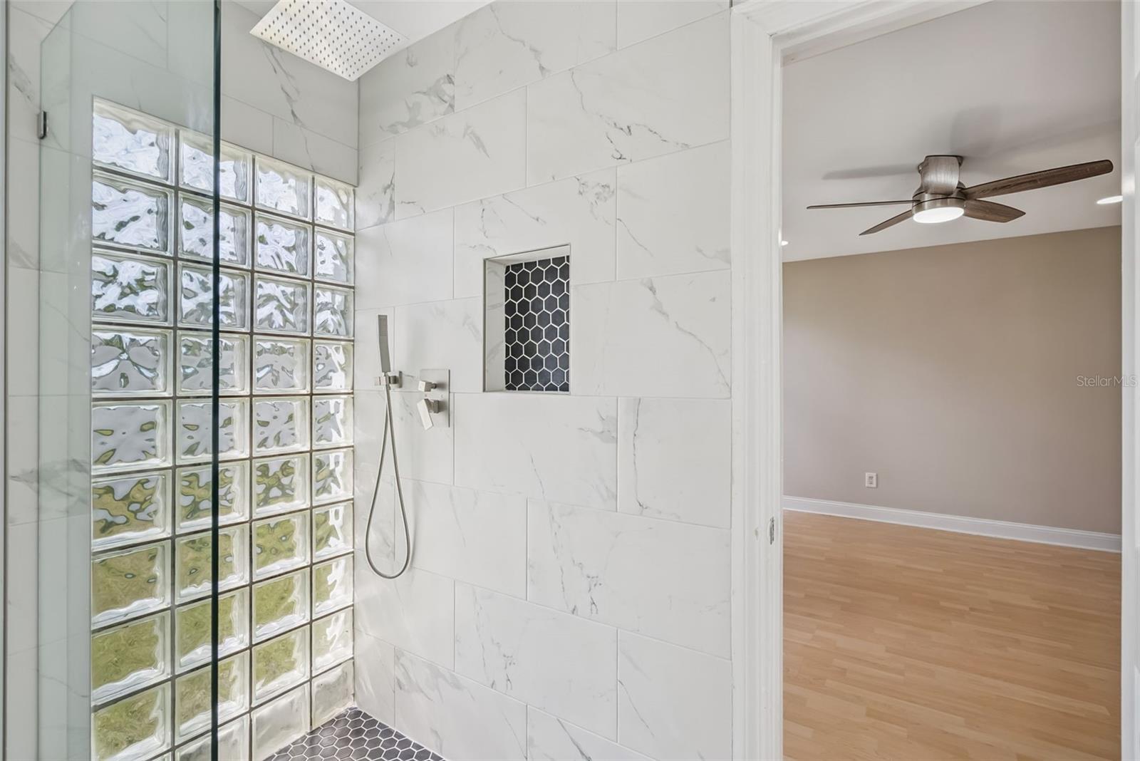 HIDDEN LAKE PH 3 UNIT 6 - Residential