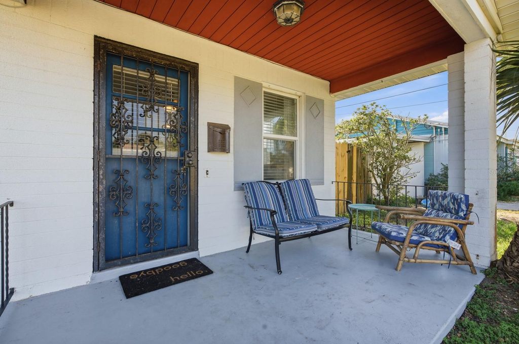 Photo of 322 Euclid Avenue, Daytona Beach, FL 32118 (MLS # V4946616)