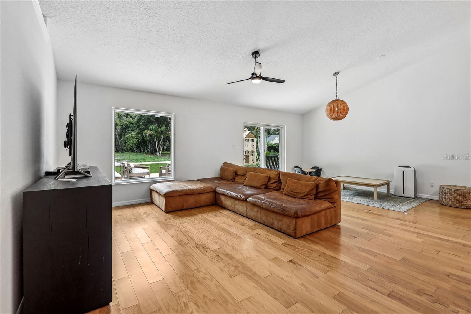 ACREAGE & UNREC - Residential