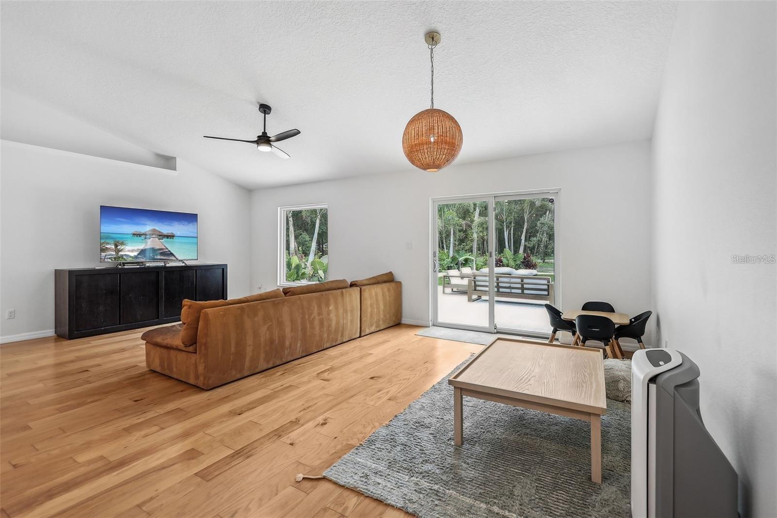 ACREAGE & UNREC - Residential