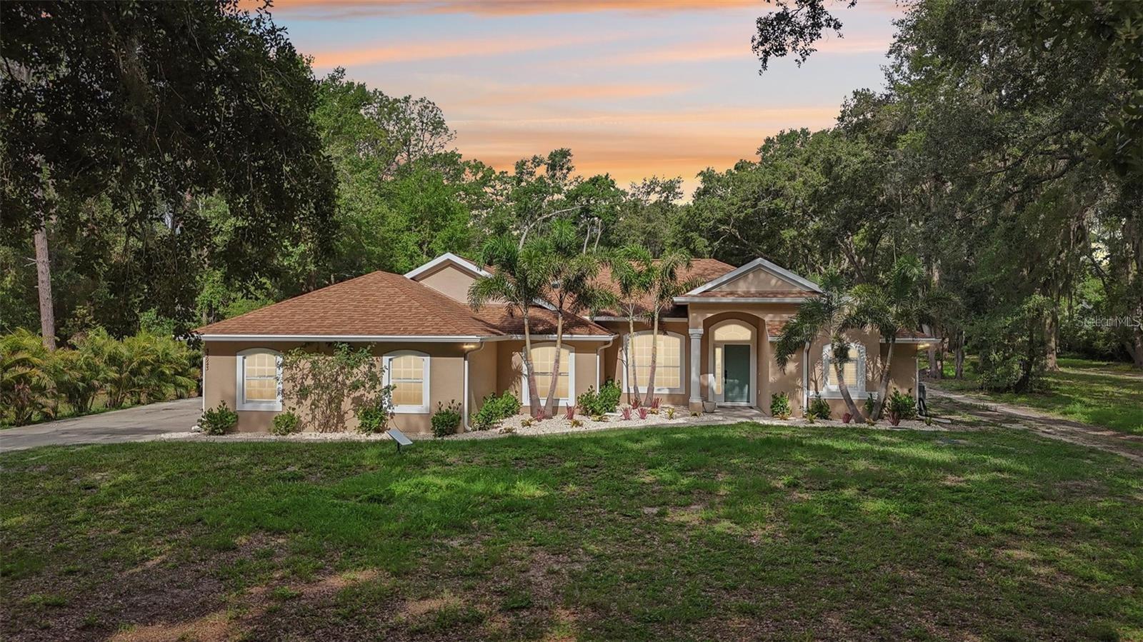 33943 E LAKE JOANNA DRIVE