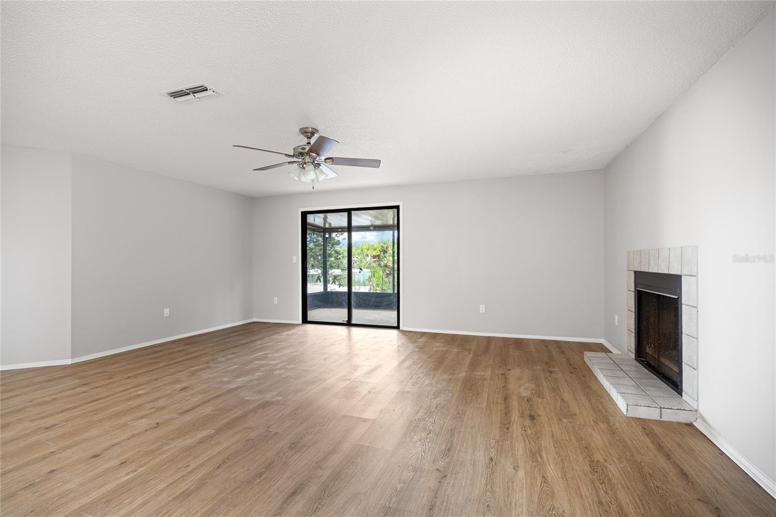 SHOREVIEW PH 2 - Residential