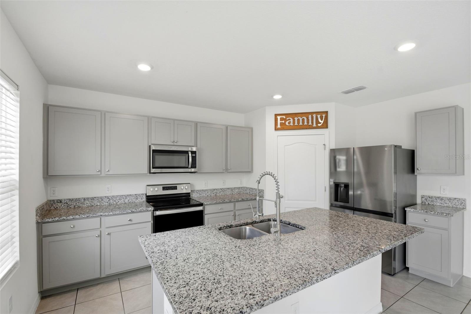 BRIDLE PATH - Residential