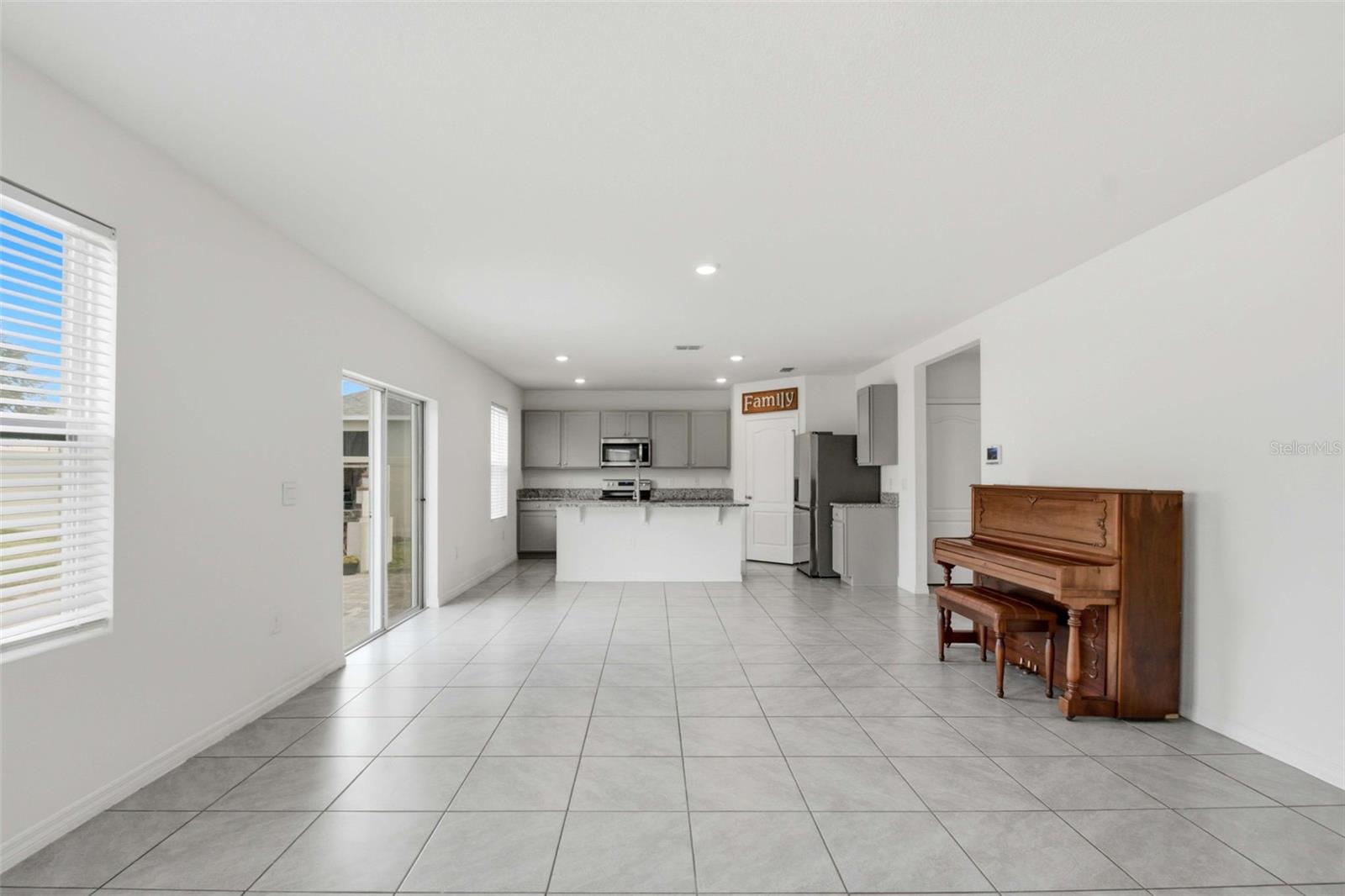 BRIDLE PATH - Residential