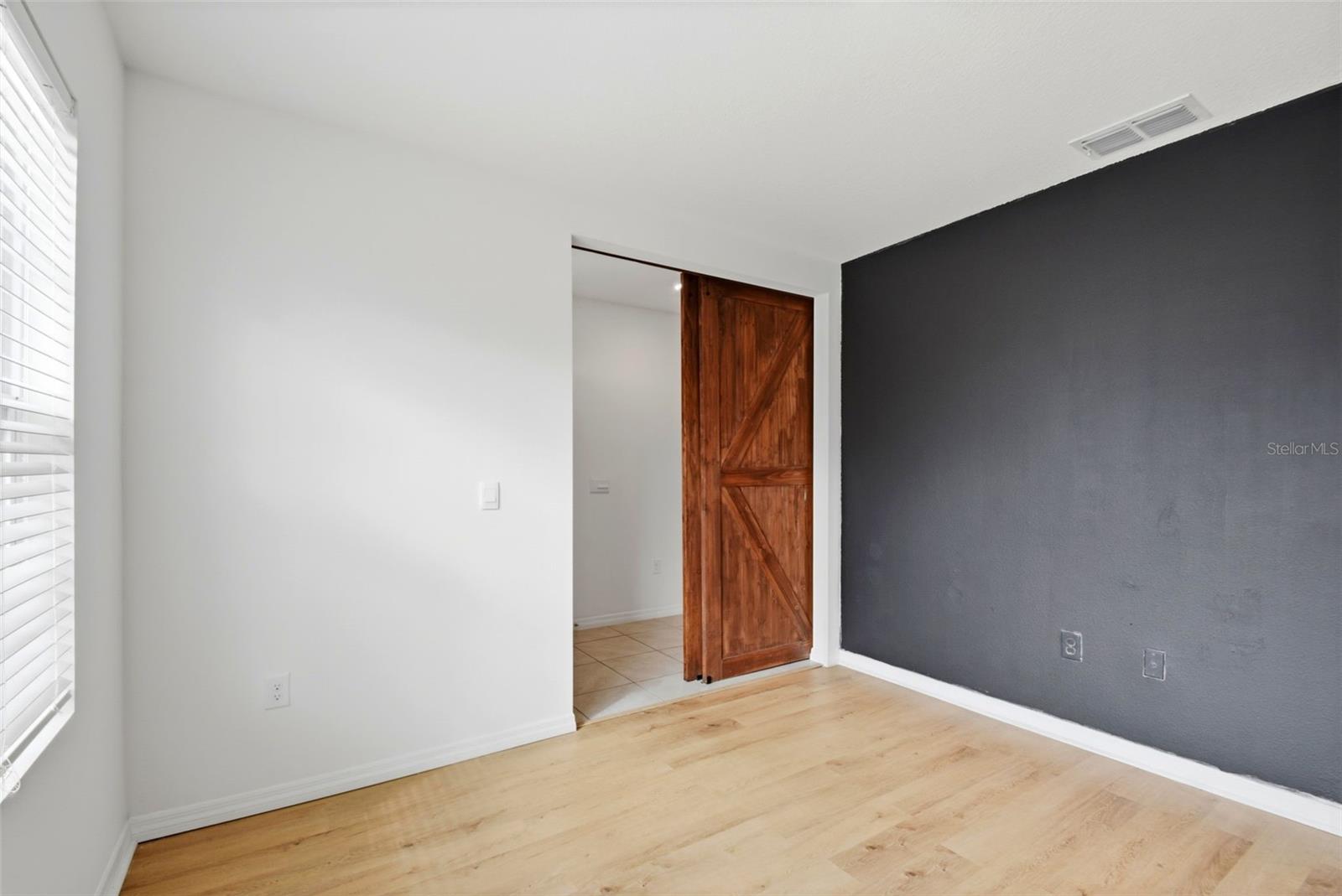 5592 GALLOPING DRIVE