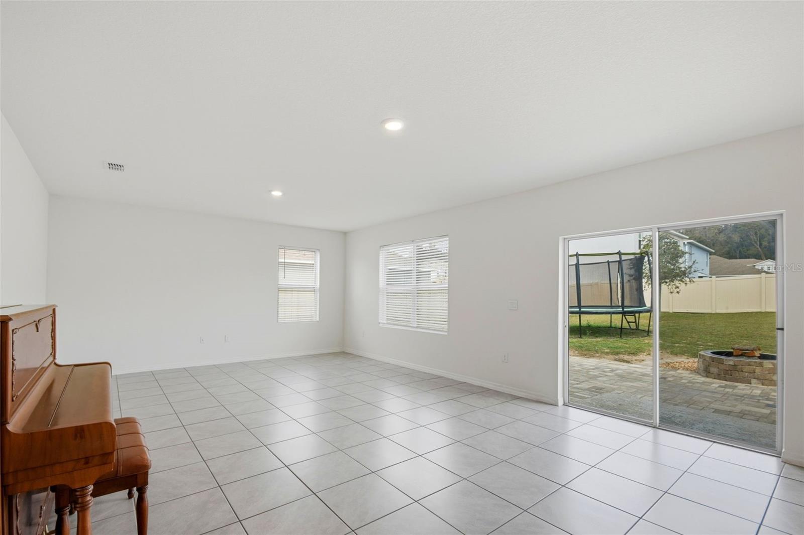 BRIDLE PATH - Residential